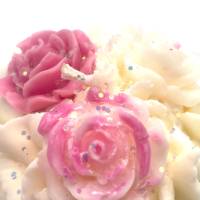 Duftkerze - Precious Rose Cupcake - Duft nach Rosen Bild 7