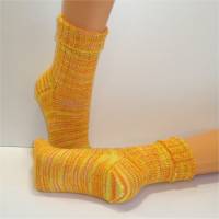 Einzelpaar - handgestrickte Damensocken, Strümpfe Gr. 41-42, Socken in sonnengelb und orange Bild 4