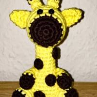 Häkelanleitung  - kleine Giraffe - Schlüsselanhänger / Taschenbaumler / Glücksbringer Bild 2