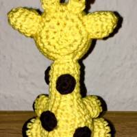 Häkelanleitung  - kleine Giraffe - Schlüsselanhänger / Taschenbaumler / Glücksbringer Bild 5