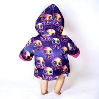 Entzückende lila Puppenjacke mit niedlichem Babykraken - Perfekt für 43cm Puppen! Bild 5