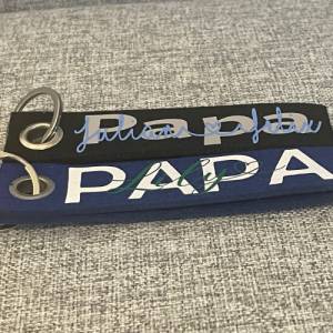 Personalisierter Schlüsselanhänger aus Filz / Mama / Oma / Papa / Mom / Dad Bild 5