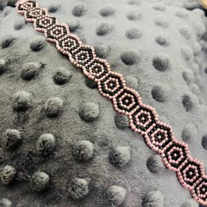 Elegantes Armband „Pink and Black“, 2mm Saat Perlen, in schwarz glänzend und Metallic-pink, grafisches Design, Rauten, B Bild 7