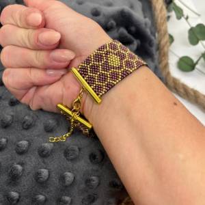 Elegantes Armband „Honigwaben“, kleine Rocailles Perlen, in seidenmatt lila-metallic und gold, Miyuki Bild 8