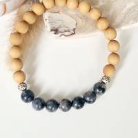 Diffuser Mala Armband aus Sandelholz, tibetischen Messing Perlen in antik silberfarben und Labradorit, tibetischer Schmu Bild 2