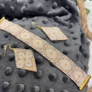 Gewebtes Perlenarmband „Fleur de Lis“, Manchettenarmband, lachsfarben, weiß, roségold, Armband handgemacht, Armband Perl Bild 2