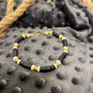 Coole Armbänder mit Hummerverschluss aus Heishi-Perlen, Fimo, Acryl, in Schwarz-weiß mit goldenen Akzenten, vers. Variat Bild 6