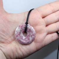 Lepidolith (Donut) | Halskette mit Band --- Stein-Größe: 40 mm Bild 7
