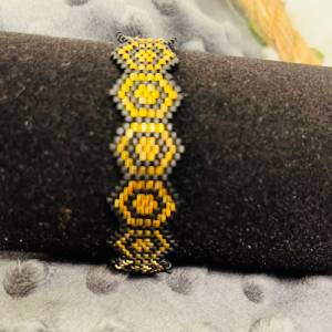 Elegantes Armband „Gold Standard“, kleine Rocailles Perlen, in schwarz matt und gold, grafisches Design Armband handmade Bild 5
