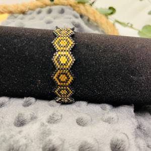 Elegantes Armband „Gold Standard“, kleine Rocailles Perlen, in schwarz matt und gold, grafisches Design Armband handmade Bild 6