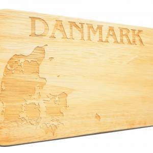 Brotbrett Danmark Dänemark Frühstücksbrett Gravur dänisch skandinavisch Holzgravur Bild 1