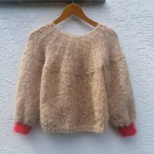 Mohairsweater handgestricktes Einzelstück, synthetikfrei, Rundpasse, Angorabündchen Bild 2