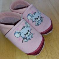Babyschuhe mit Namen, Lederschuhe - Kleine Maus personalisierbar Bild 1