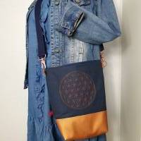 FRIDA Crossbodybag Damen blau Crossbag Handtasche Umhängetasche Mini-Shopper bestickt Flower of Life Lebensblume Bild 1