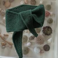 Schlaufenschal - kleiner Schal - von Hand gestrickt - tannengrün Bild 1