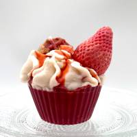 Strawberry Waffle Cupcake - Duftkerze - Duft nach Erdbeeren Bild 1