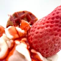 Strawberry Waffle Cupcake - Duftkerze - Duft nach Erdbeeren Bild 4