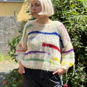 Mohairsweater handgestricktes Einzelstück aus Bouclé Garn Bild 2