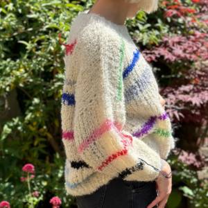 Mohairsweater handgestricktes Einzelstück aus Bouclé Garn Bild 9