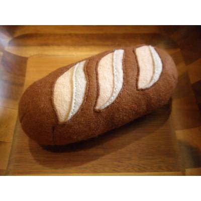 Brot aus Filz handgenäht für den Kaufladen, Kinderküche, Spielküche