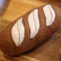 Brot aus Filz handgenäht für den Kaufladen, Kinderküche, Spielküche Bild 3