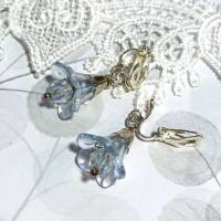 Ohrclips Blüten funkelnd in blau Glasperle handgemacht im boho chic als Brautschmuck Bild 1