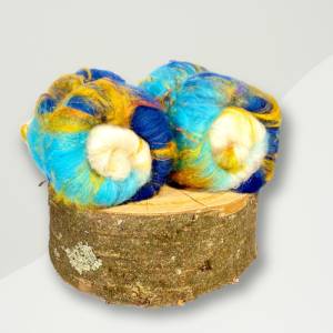 Art Batt, handkardiert und handgefärbt,Chubut türkis, dunkelblau, Alpaka weiß,Sariseide gelb Bild 4