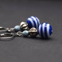 Ohrringe, Perlen, Streifen, rauchblau, dunkelblau und weiß, gestreift Bild 5