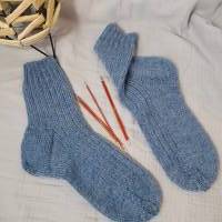 Handgestrickte Socken Gr. 42/43 blau Wollsocken gestrickt Damen Herren unisex Stricksocken Markenwolle Geschenke für Ihn Bild 4