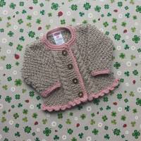 Strickjacke ab Größe 62/68 bis Größe 98/104 braun rosa Trachtenjacke Pullover  Babyjacke gestrickt Taufkleidung Taufe Bild 1
