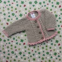 Strickjacke ab Größe 62/68 bis Größe 98/104 braun rosa Trachtenjacke Pullover  Babyjacke gestrickt Taufkleidung Taufe Bild 2