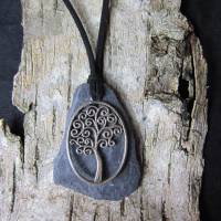 Halskette, Amulett mit Lebensbaum auf Schieferplättchen Bild 2