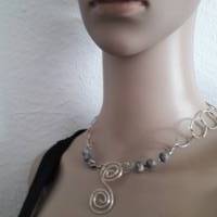 Tolle Halskette im keltischen Stil, Mapstones, Spirale Bild 3