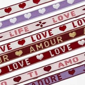8 x 1 m besticktes Textilband für Armbänder Buchstaben Amore Amour LOVE Herzen Ti Amo Bild 1