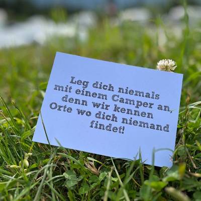 Karte Leg dich nicht mit einem Camper an | Postkarte | Grußkarte | Glückwunschkarte | Camping | Campingkarte | Camper