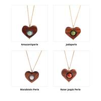 Halskette mit kleinem Herz-Anhänger aus Holz und Edelsteinperle in 4 Varianten Bild 1