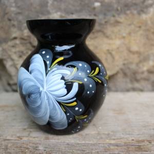 kleine Vase Kugelvase Hyalithglas Schwarzglas Emaillefarben Handbemalt 50er Jahre DDR GDR Bild 1