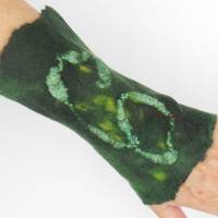 Armstulpen grün aus Wolle und Seide, Größe M, Pulswärmer für den Winter, Manschetten zum Aufpeppen der Kleidung Bild 4