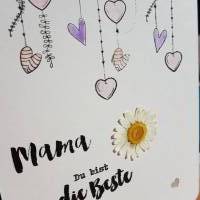 Gänseblümchen-Karte zum Muttertag; Mama du bist die Beste, mit Gänseblümchen und Herzen Bild 1