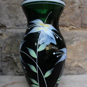 Vase dunkelgrünes Glas Handbemalt Blumendekor 50er 60er Jahre DDR Bild 5