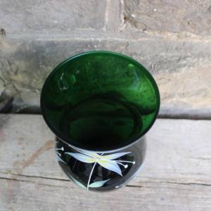 Vase dunkelgrünes Glas Handbemalt Blumendekor 50er 60er Jahre DDR Bild 6