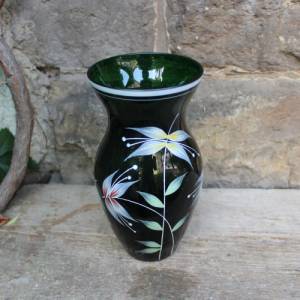 Vase dunkelgrünes Glas Handbemalt Blumendekor 50er 60er Jahre DDR Bild 7