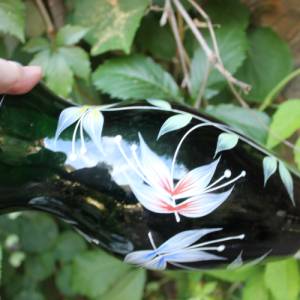 Vase dunkelgrünes Glas Handbemalt Blumendekor 50er 60er Jahre DDR Bild 8