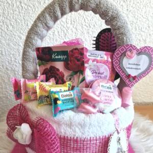 Geschenk Frauen Wellness Korb Muttertag Geburtstag Valentinstag Glücksschweinchen Schutzengel Bild 1