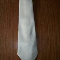 JUWEL Krawatte  in edlem  cremeweiß/goldenen Design ohne weitere Muster. Bild 1