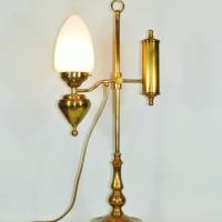 80er Jahre Messing Tischlampe Leuchte groß 71 cm im Petroleumlook gold Glasschirm vintage upcycling Bild 2