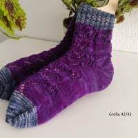 Modern KnitArt, handgestrickte Wollsocken, Strümpfe, nach Größe und Farben personalisierbar Bild 2