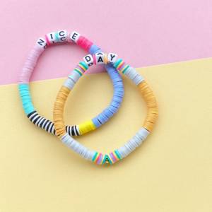 Armband Katsuki Perlen bunt Sommer Namensarmband Buchstabenarmband personalisiert Bild 5