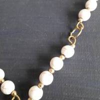 Wunderschöne Halskette, weißer Türkis  mit Goldfluss mit Goldschimmer Bild 5