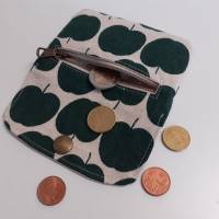 Hosentaschen Portmonee, kleiner Geldbeutel, Geldbörse, Mini Börse grün beige Äpfel Bild 7